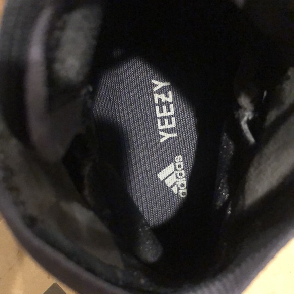 Yeezy Size 6Y - Picture 5 of 6